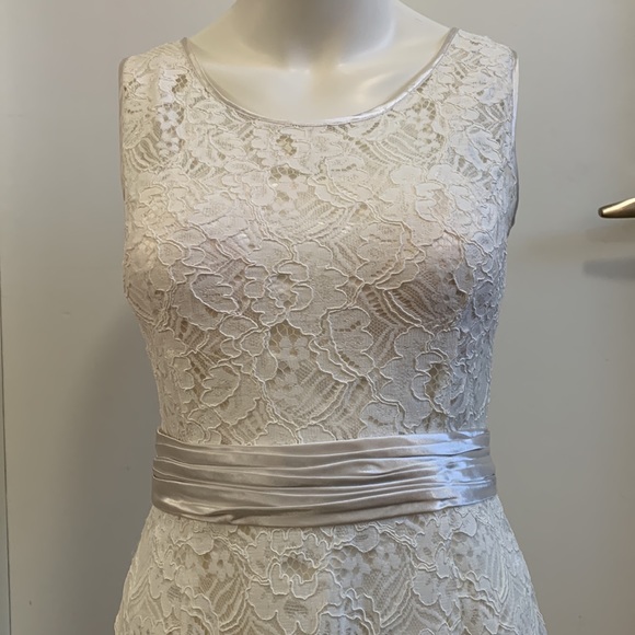 NINA AUSTIN ivory lace dress - Picture 3 of 15